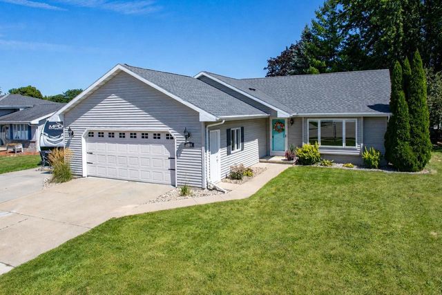 1900 FIELDCREST DRIVE, Kaukauna, WI 54130
