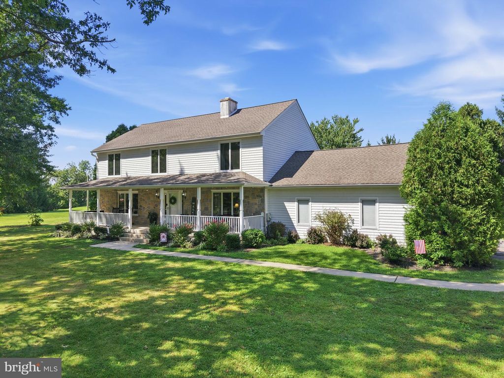 3301 MILLER RD, PENNSBURG, PA 18073 — photo 3
