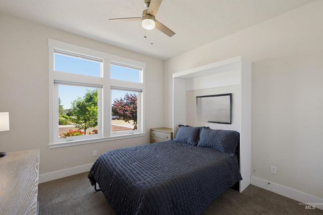 1457 W Tenzing St, Nampa, ID 83686