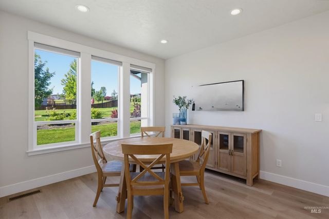1457 W Tenzing St, Nampa, ID 83686