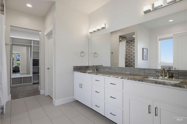 1457 W Tenzing St, Nampa, ID 83686
