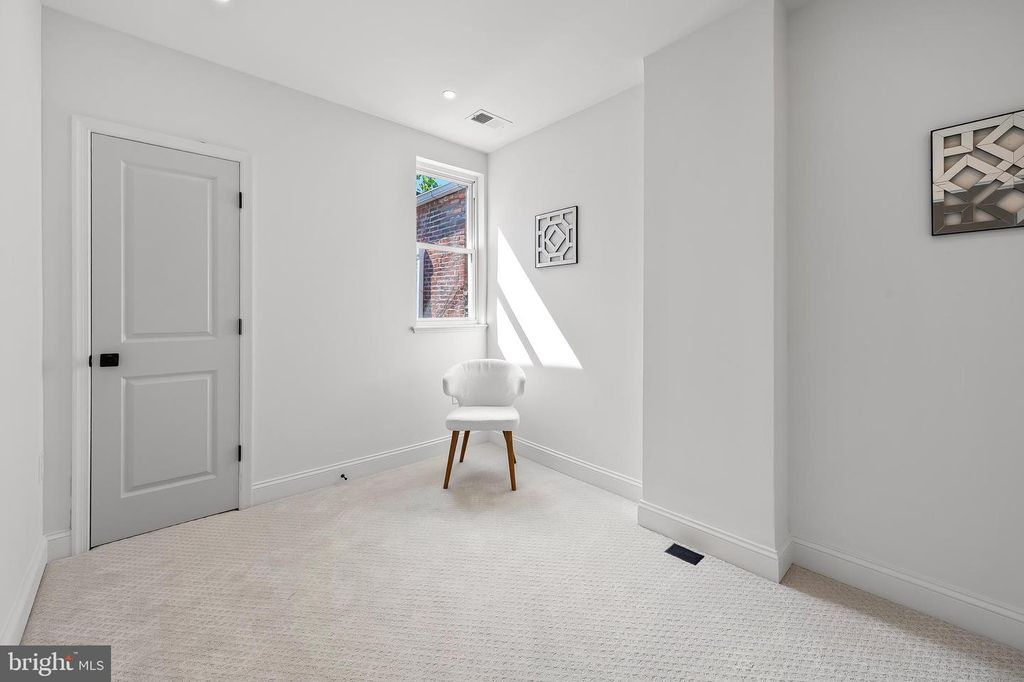Image 15 of property listing at 1030 N GILMOR ST, Baltimore, MD 21217