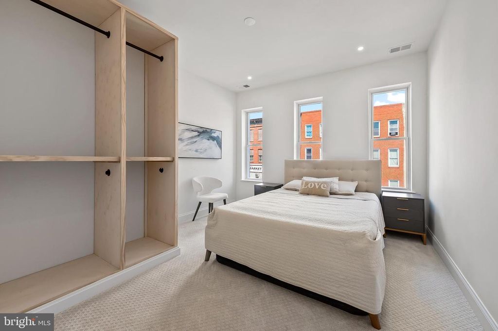 Image 22 of property listing at 1030 N GILMOR ST, Baltimore, MD 21217