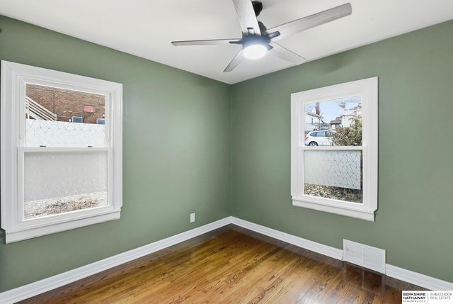 1020 S 31st Street, Omaha, NE 68105