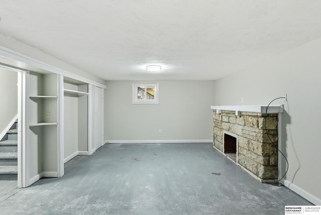 1020 S 31st Street, Omaha, NE 68105