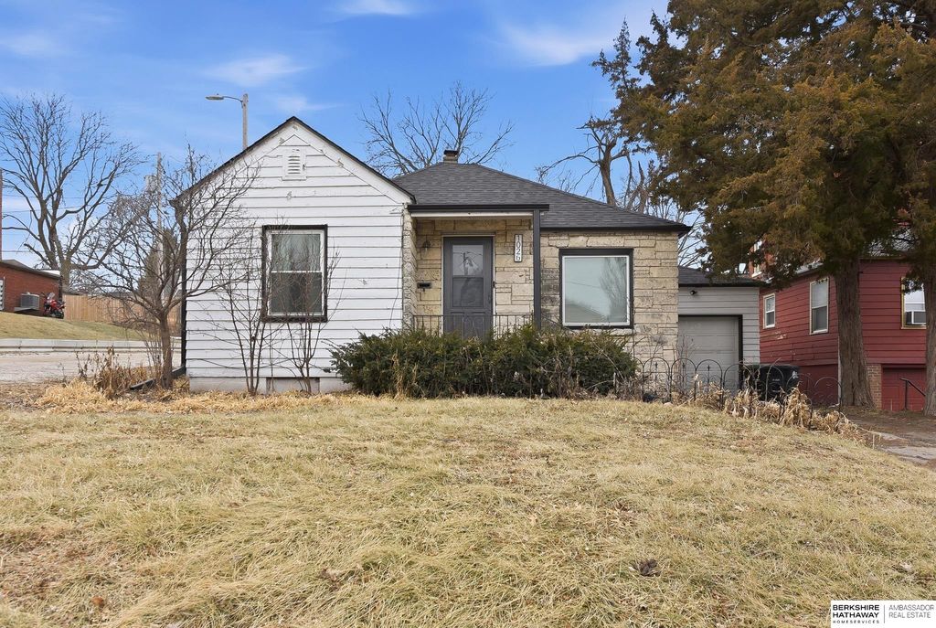 1020 S 31st Street, Omaha, NE 68105
