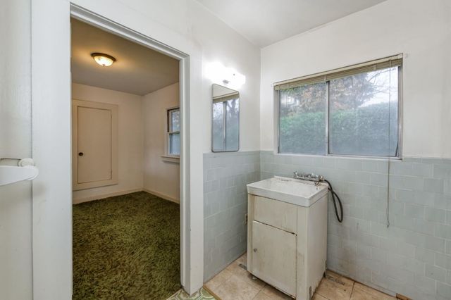 1036 E Cornell Avenue, Fresno, CA 93704