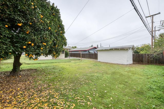 1036 E Cornell Avenue, Fresno, CA 93704