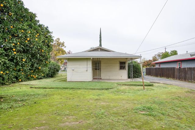 1036 E Cornell Avenue, Fresno, CA 93704