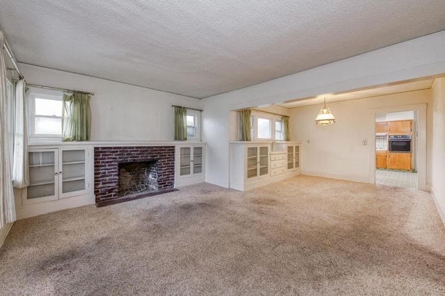 1036 E Cornell Avenue, Fresno, CA 93704