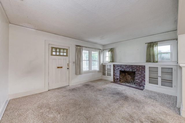 1036 E Cornell Avenue, Fresno, CA 93704