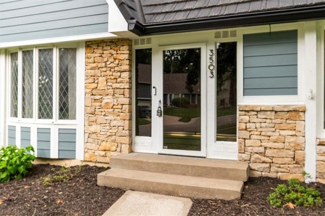 3503 NE Beechwood Circle, Lee's Summit, MO 64064