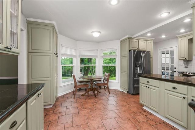 3503 NE Beechwood Circle, Lee's Summit, MO 64064