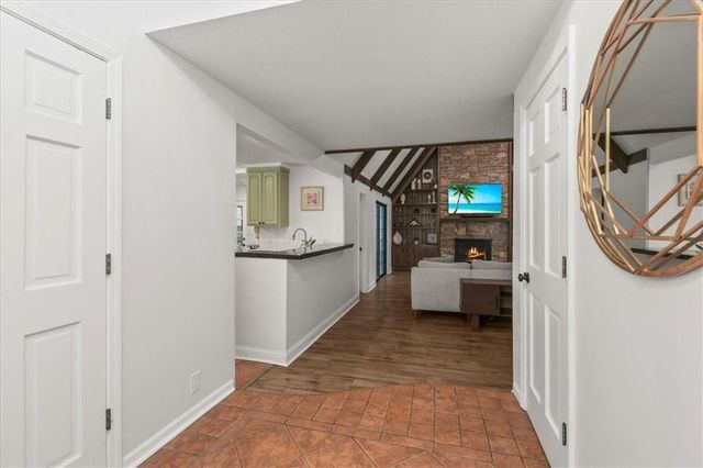 3503 NE Beechwood Circle, Lee's Summit, MO 64064