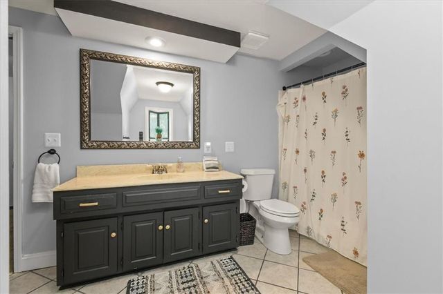 3503 NE Beechwood Circle, Lee's Summit, MO 64064