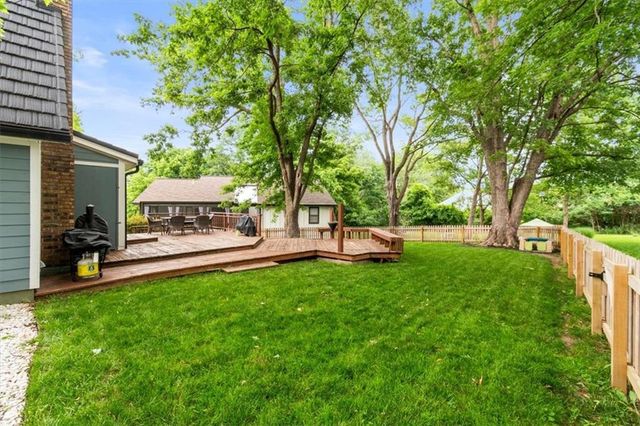 3503 NE Beechwood Circle, Lee's Summit, MO 64064