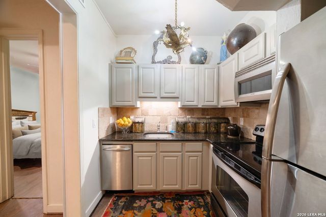 7707 Broadway Apt 19A, San Antonio, TX 78209