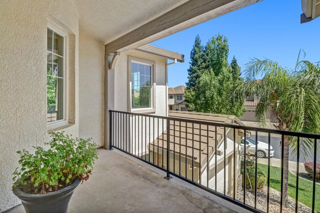 2489 Bent Tree, Roseville, CA 95747