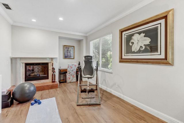 2489 Bent Tree, Roseville, CA 95747