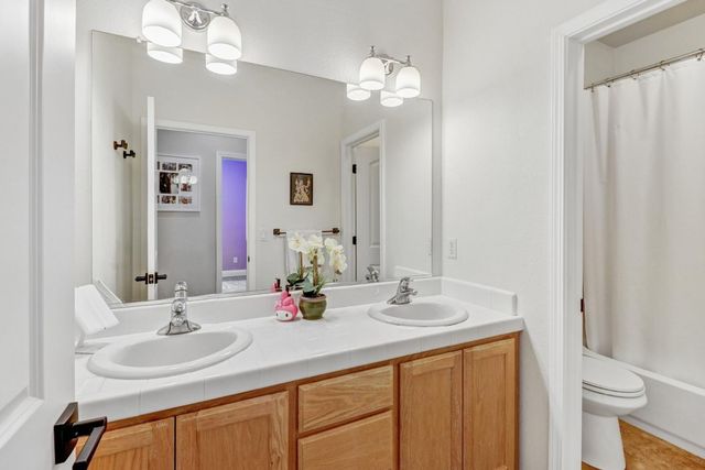 2489 Bent Tree, Roseville, CA 95747