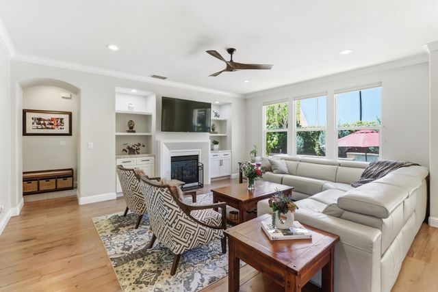 2489 Bent Tree, Roseville, CA 95747