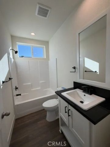 3444 Center 89, Riverside, CA 92501