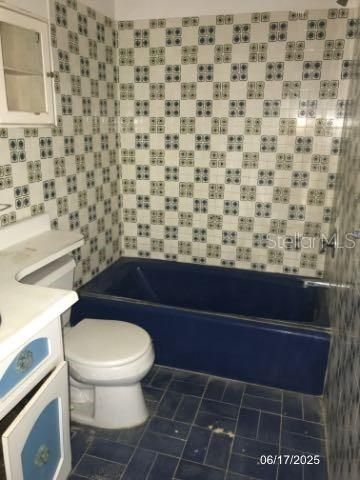 PR 856 KM 1.5 INT LOT E, Carolina, PR 00987