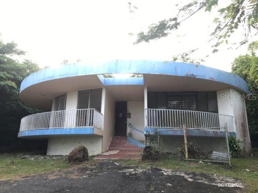 PR 856 KM 1.5 INT LOT E, Carolina, PR 00987