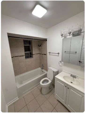 1649 W Garfield Boulevard 2, Chicago, IL 60636