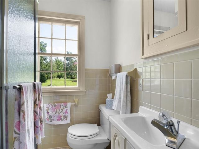211 Lake Road, Ontario, NY 14519