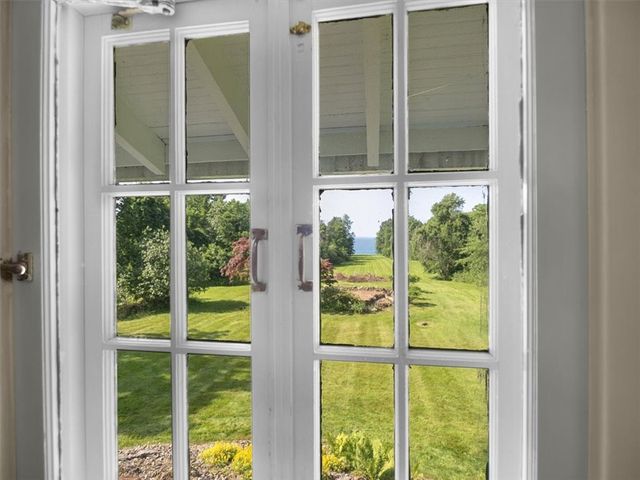 211 Lake Road, Ontario, NY 14519