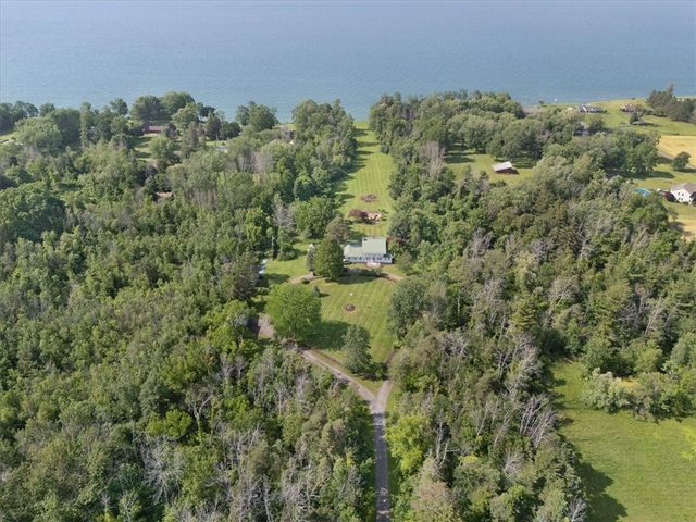 211 Lake Road, Ontario, NY 14519