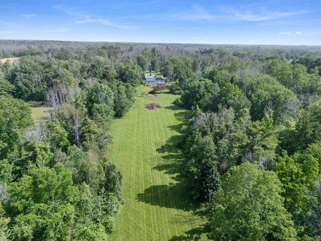 211 Lake Road, Ontario, NY 14519
