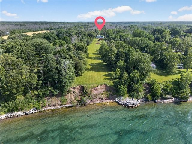 211 Lake Road, Ontario, NY 14519