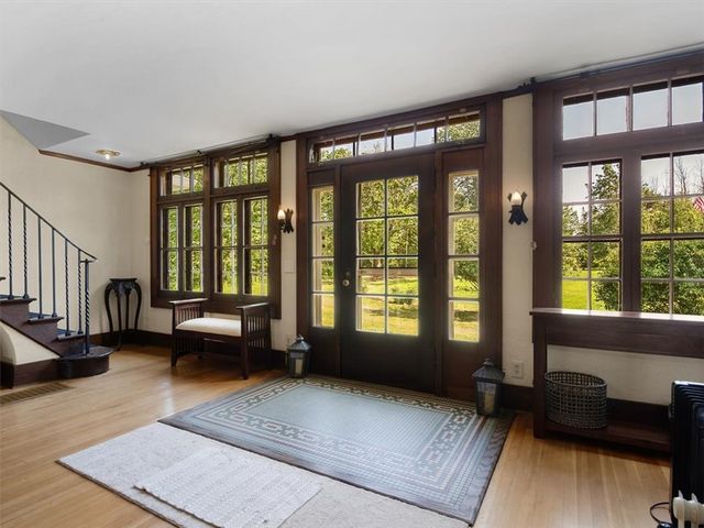 211 Lake Road, Ontario, NY 14519