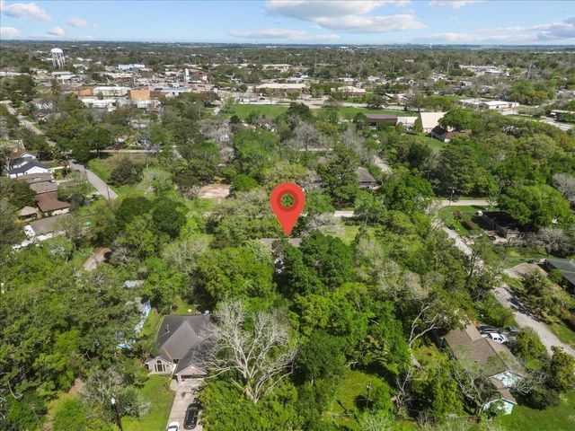 2712 48th Street, Dickinson, TX 77539