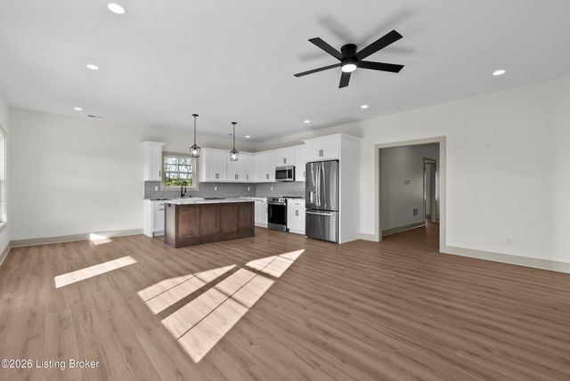 103 Freeman Ave, Bardstown, KY 40004