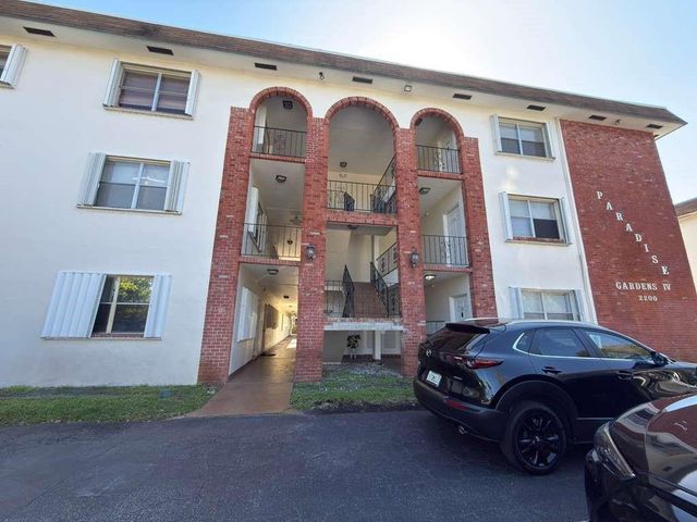 2200 Taylor Street 104, Hollywood, FL 33020