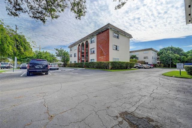 2200 Taylor Street 104, Hollywood, FL 33020