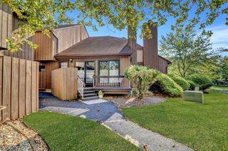 107 Bluebird Dr 1D, Hillsborough Twp., NJ 08844