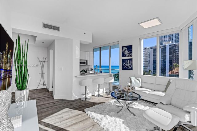 6515 Collins Ave 708, Miami Beach, FL 33141