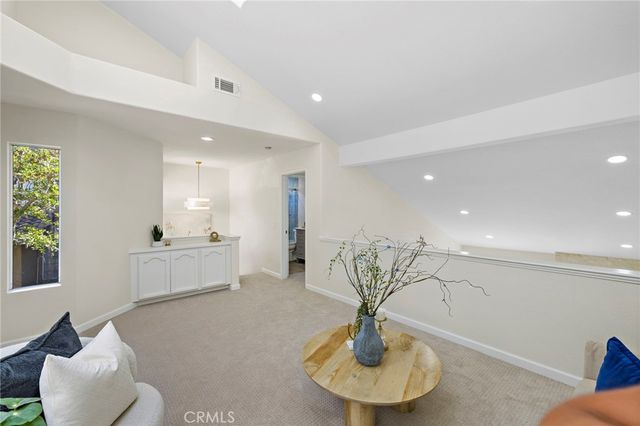 69 Fuente, Rancho Santa Margarita, CA 92688