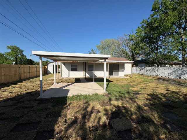 2401 S 26th Street, Waco, TX 76706
