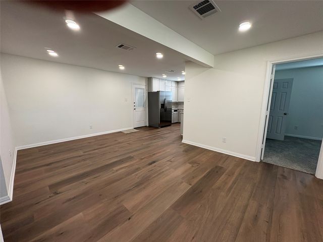 2401 S 26th Street, Waco, TX 76706