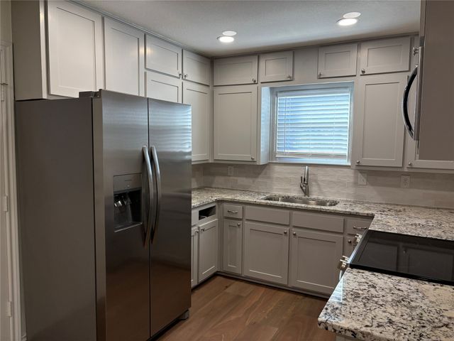 2401 S 26th Street, Waco, TX 76706