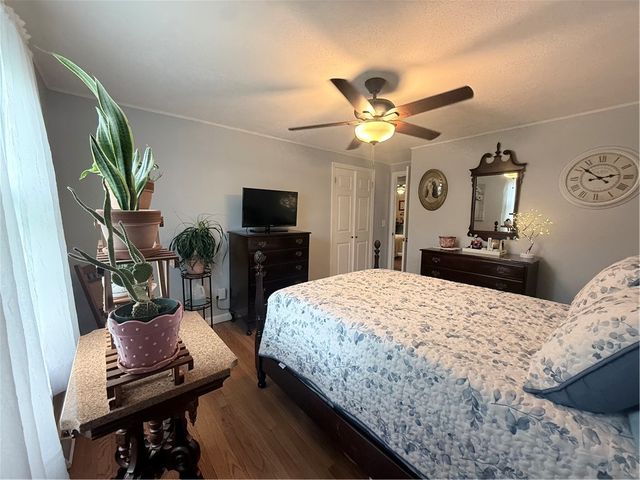 131 Glen Meadows Drive, Pawtucket, RI 02861