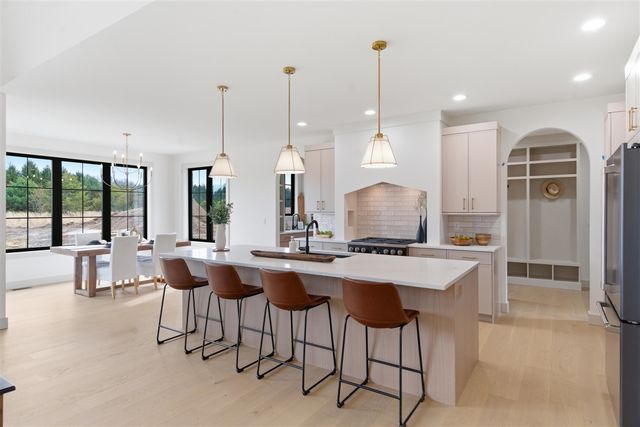 61121 Airpark Lane, Mattawan, MI 49071