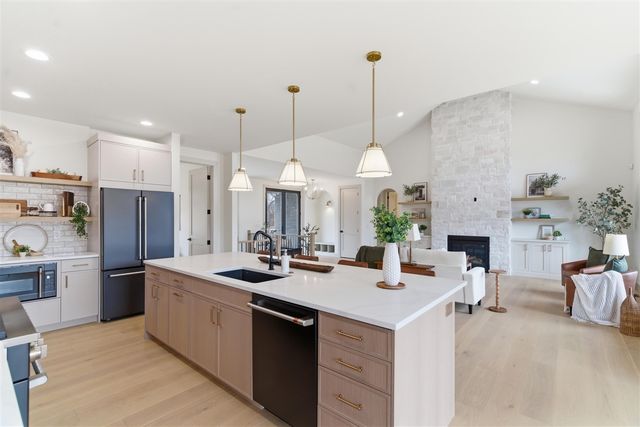 61121 Airpark Lane, Mattawan, MI 49071