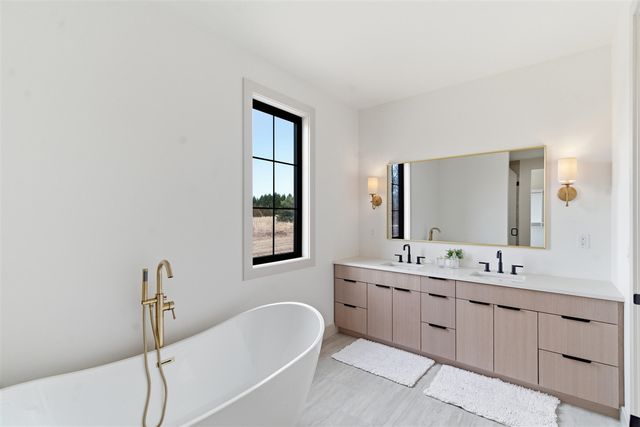 61121 Airpark Lane, Mattawan, MI 49071