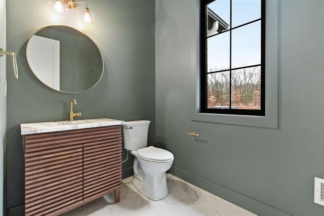 61121 Airpark Lane, Mattawan, MI 49071